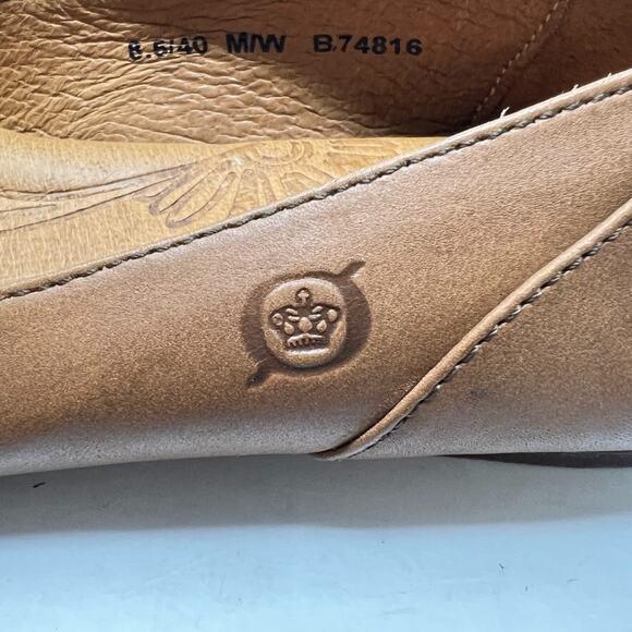 BORN Leather Floral Embossed Slip On Flats Round Toe Ballet Flats Soft Brown 8.5 - Picture 10 of 11